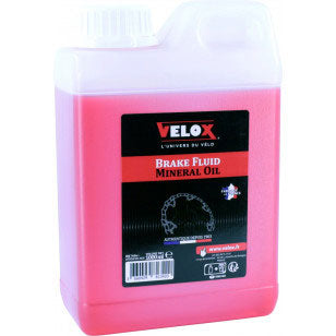 Liquide de Frein Huile Minérale Velox 1 L – Réactivité Optimale & Compatibilité Universelle