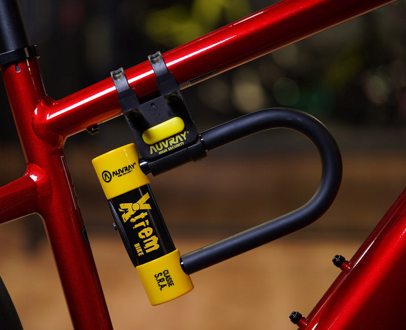 Antivol spirale à combinaison avec support M-Wave 8 mm x 150 cm Antivol spirale à combinaison avec support M-Wave 8 mm x 150 cm